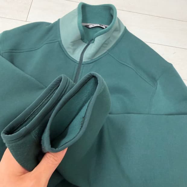 아크테릭스 카이어나이트 자켓 M 사이즈  상태 9.0/10   사진찍고