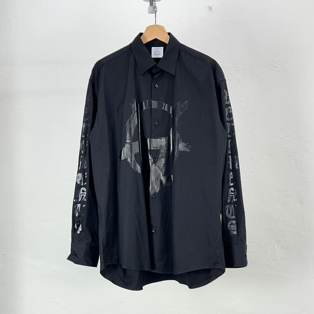 베트멍 21ss 아나키 블랙 더블 로고 셔츠