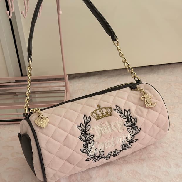 쥬시꾸뛰르 딸기우유 퀄팅 배럴백 가방 베메클 갸루 핀터깔 y2k