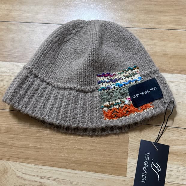 더그레이티스트 버킷햇