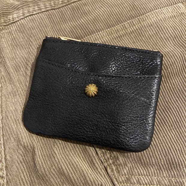 러스틱 리벳 가죽지갑 