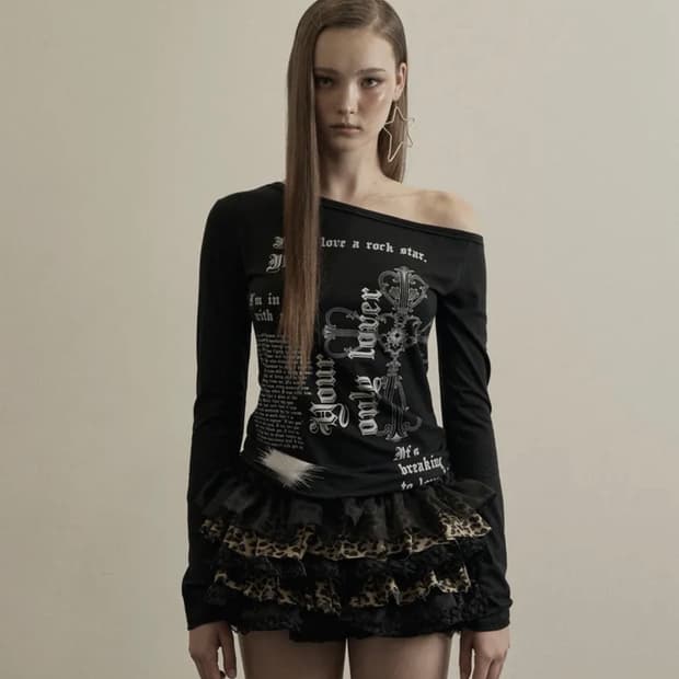 일리오 블랙 러버 원 숄더 롱슬리브