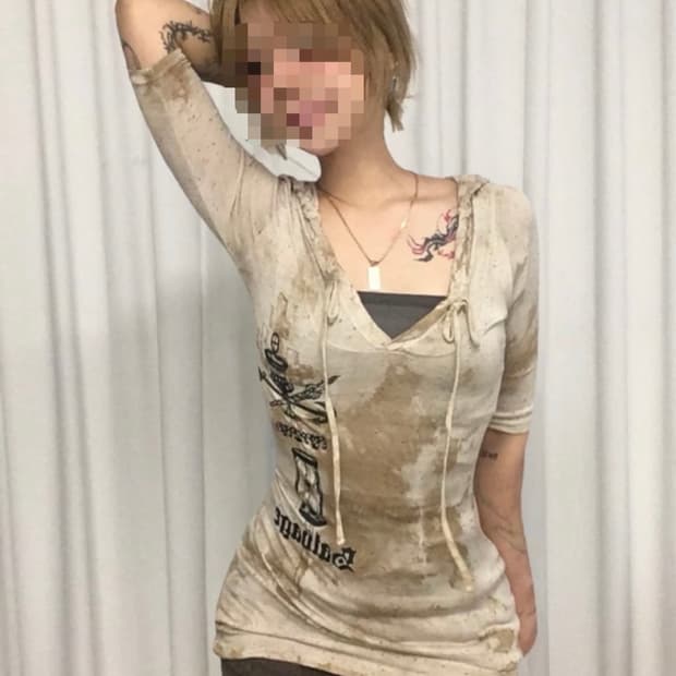 가격내림x Salvage 샐비지 와투케 y2k 롱슬 롱슬리브