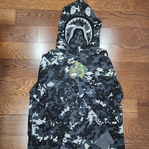 베이프 멀티 픽셀 카모 샤크 후드집업 L