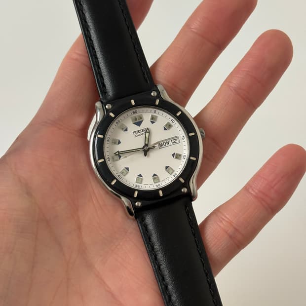 1990s Black Bezel Sports Quartz