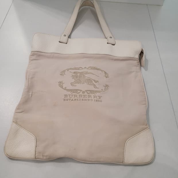 버버리 에퀘스트리안 나이트 캔버스 벨트 토트백 (정품)