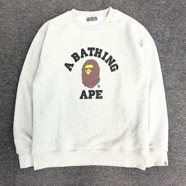 베이프 맨투맨{S~L까지 다있습니다}