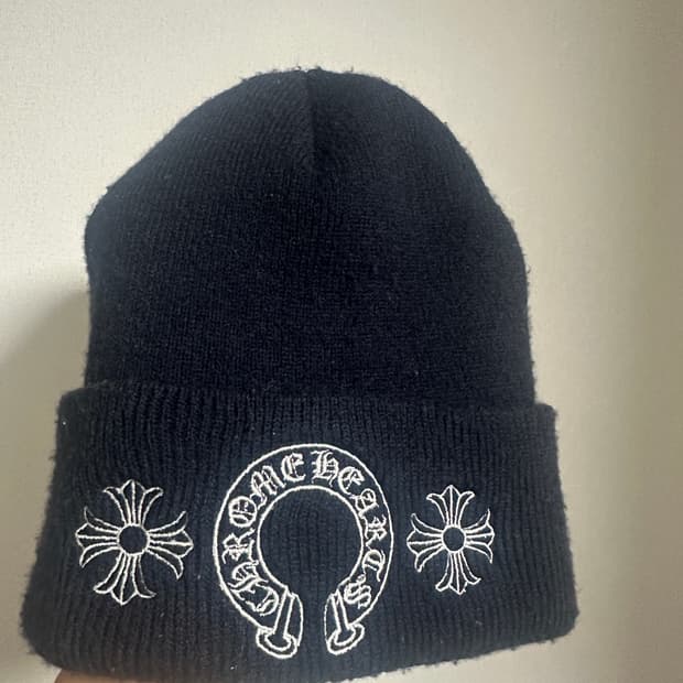 크롬하츠 홀스슈 비니 