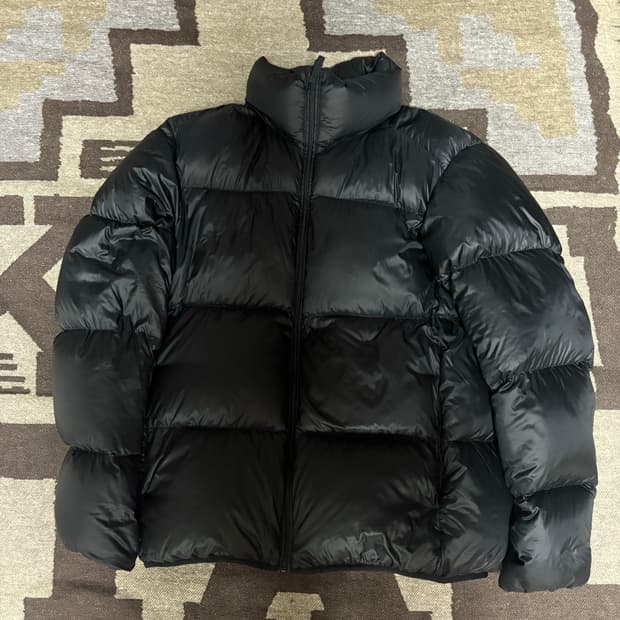 유니클로 울트라라이트다운 볼륨패딩