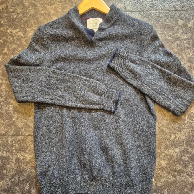 헨리코튼(Henry Cotton's) 브랜드의 남성 니트 -100