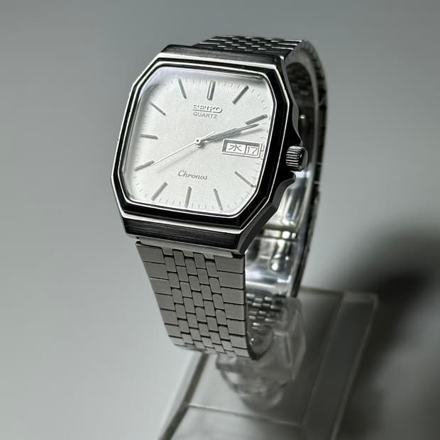 SEIKO quartz chronos