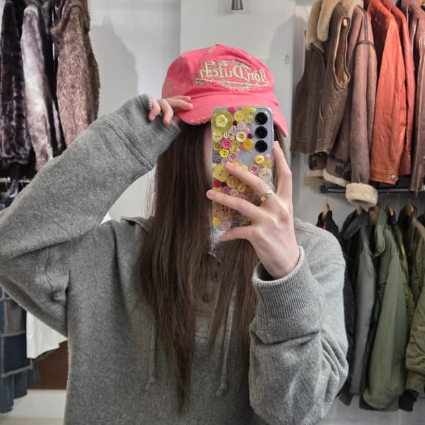 Von Dutch 본 더치 Y2K 볼 캡