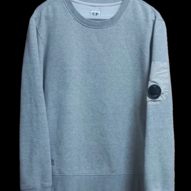 씨피 컴퍼니 그레이 렌즈 맨투맨