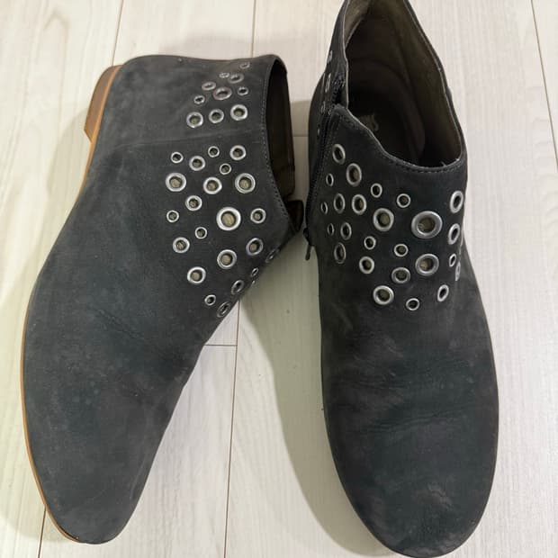 camper 아일릿 스웨이드 부츠