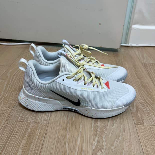 나이키 트레일 ATC 운동화 270