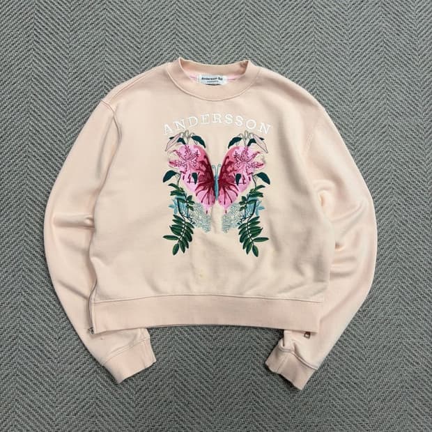 앤더슨벨 자수디테일 맨투맨 v1736