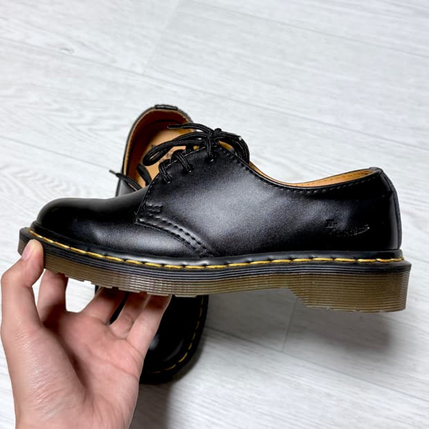 닥터마틴 1461 3홀 블랙 uk4 230~240