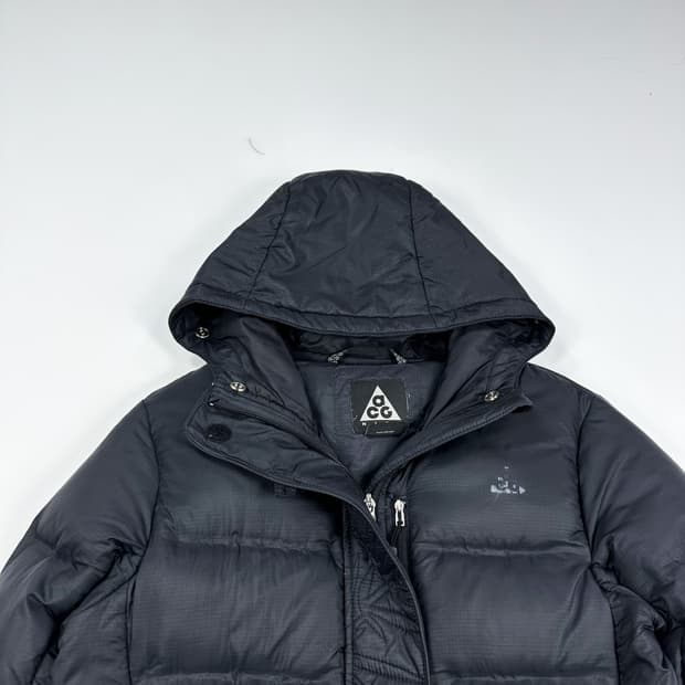 나이키 ACG 블랙 푸퍼 후디 패딩 (M 여성추천)