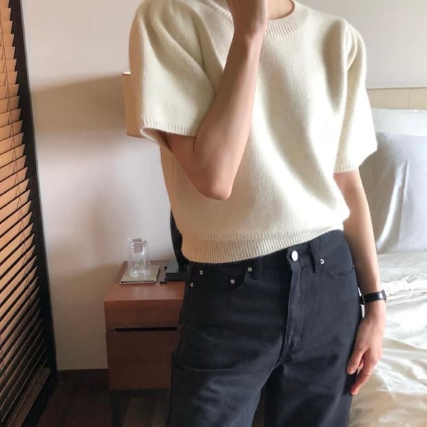 ounce 온스 도매택 반팔 퍼프 니트-베이지(미착용 새제품)