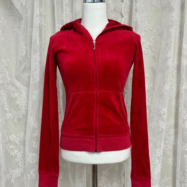 S) 쥬시꾸뛰르 벨벳 후드집업 레드