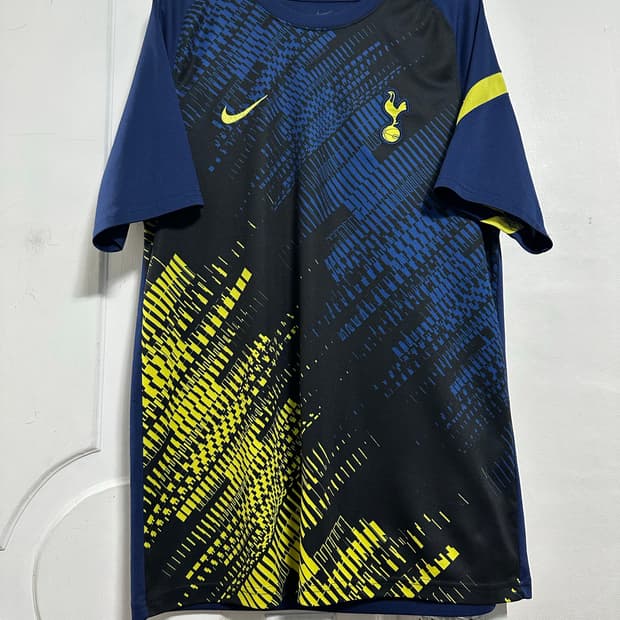 나이키 20-21 토트넘 트레이닝탑