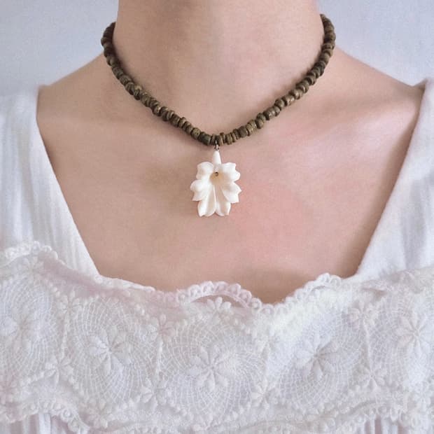 Bloom in the forest necklace