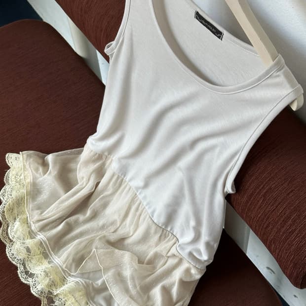 Fake layered design long sleeveles top