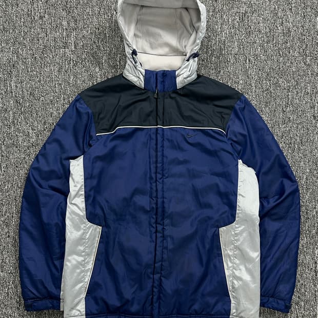 나이키 올드스쿨 배색 스우시 점퍼 M