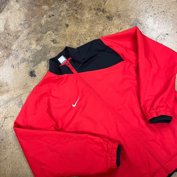 [정품/M] 나이키 레드 블랙 바람막이 자켓 b16
