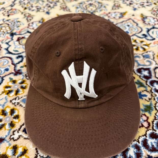 Annot 브라운 뉴욕로고 캡