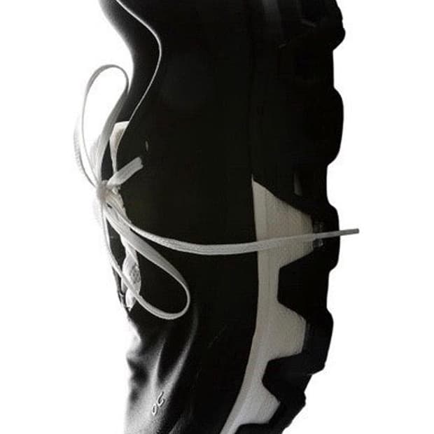 온러닝 파프 클라우드몬스터 하이퍼 블랙 판매합니다