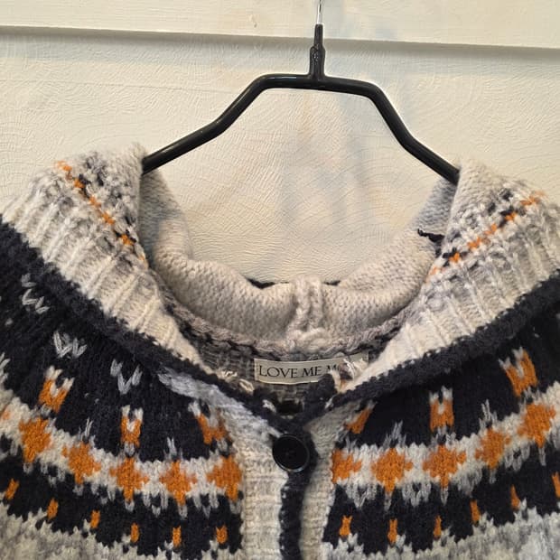 LOVE ME MORE 노르딕패턴 후드니트 가디건