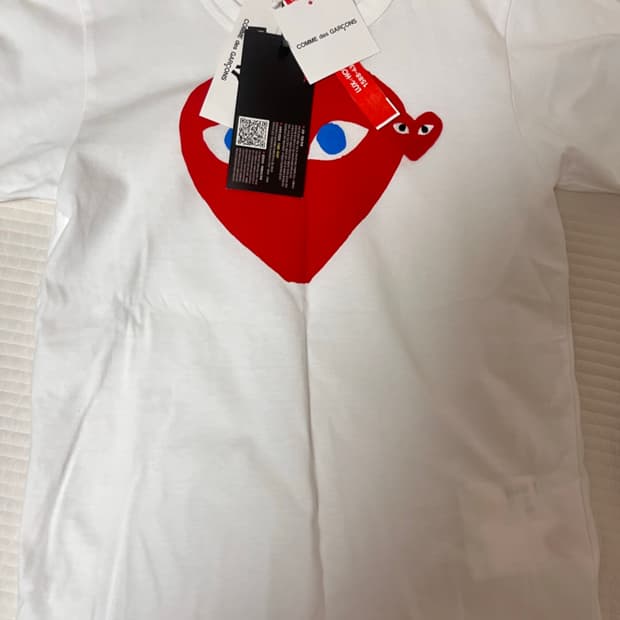 꼼데가르송 레드 더블 하트 여성 반팔티 xs