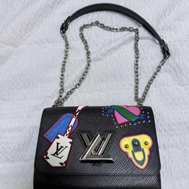 루이비통트위스트MM 한정판 패치