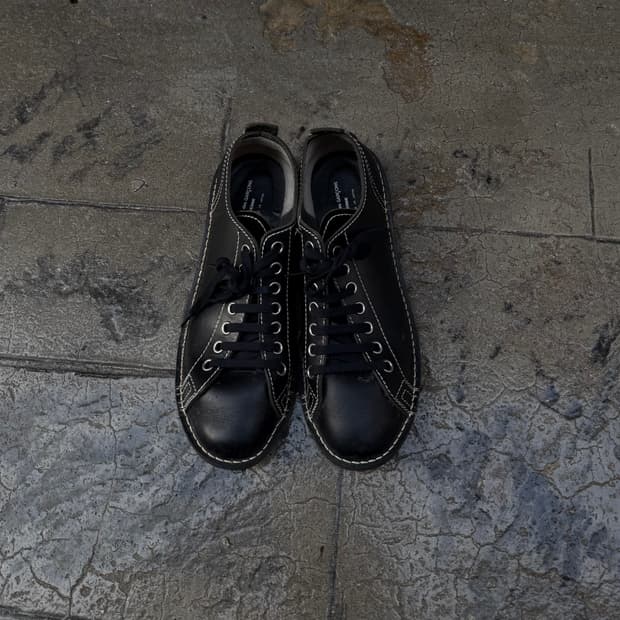 꼼데가르송 옴므 스티치 우드 더비 슈즈