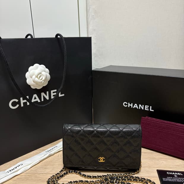 (새상품급, 정품) 샤넬 캐비어 금장 체인백 woc