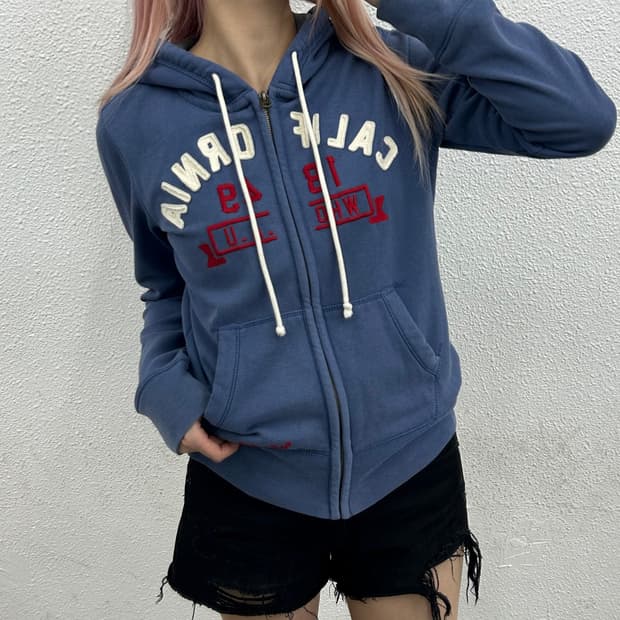 후아유 패치 소라 후드집업 M