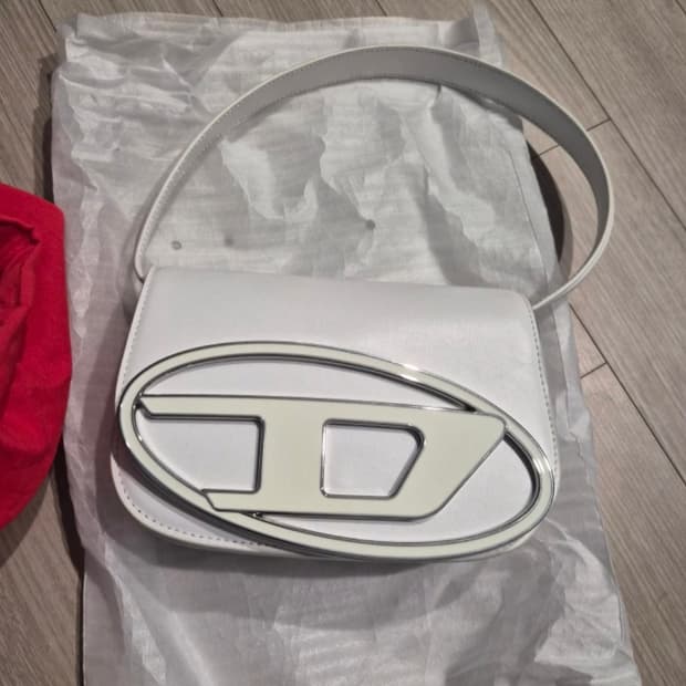 디젤 1DR 숄더백 화이트(2회착용)