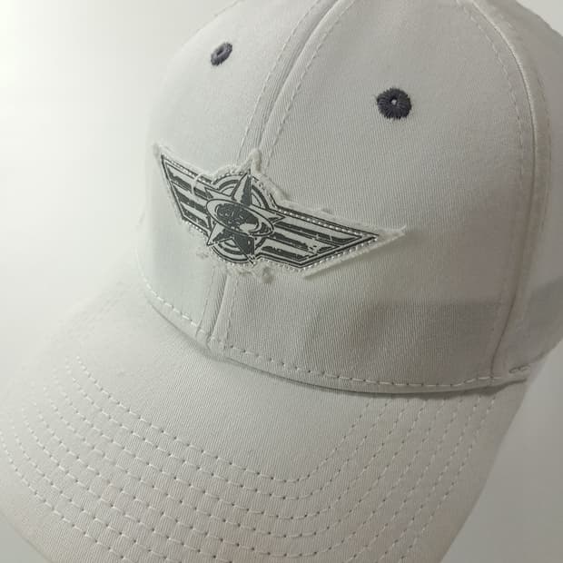 오클리 00s 화이트 윙스타 볼캡 P2109