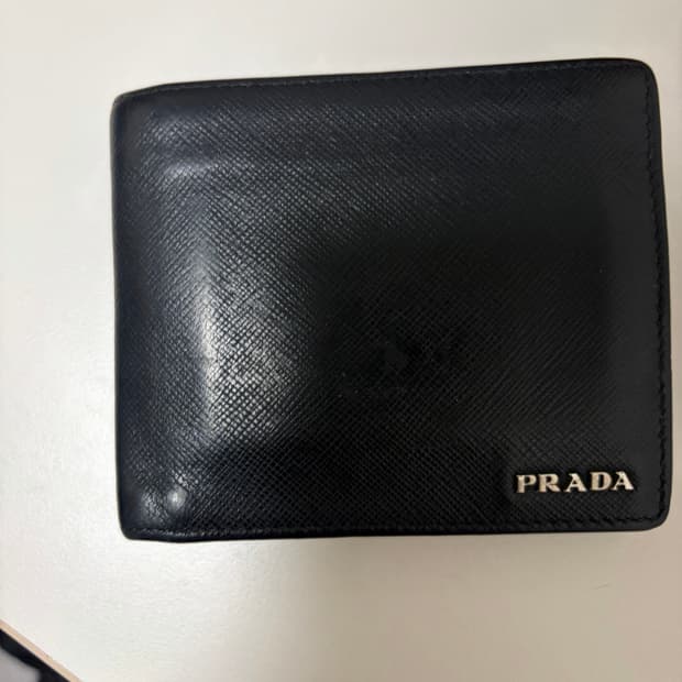 프라다 사피아노 반지갑