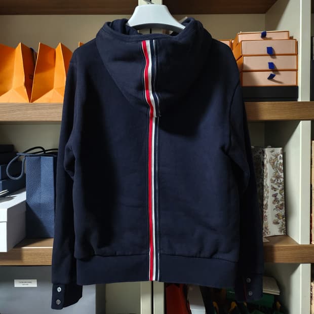 톰브라운 백삼선 후드티 2사이즈 네이비