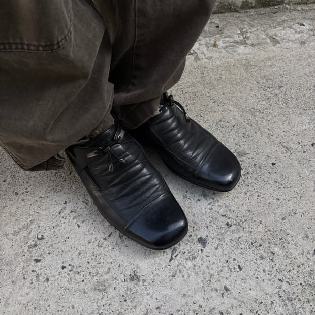 vtg string toggle cap toe boots