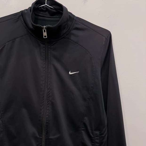 나이키 스우시 절개라인 하이넥 집업 져지