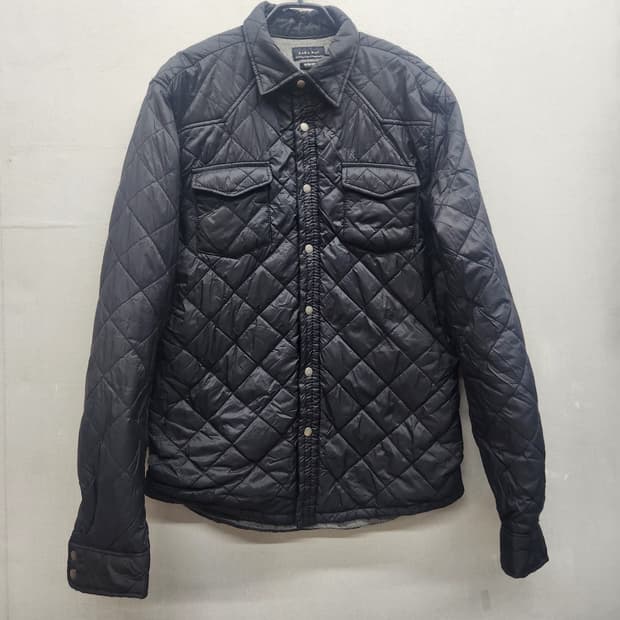 자라ZARA 퀄팅 셔츠형 자켓 M(남여공용)