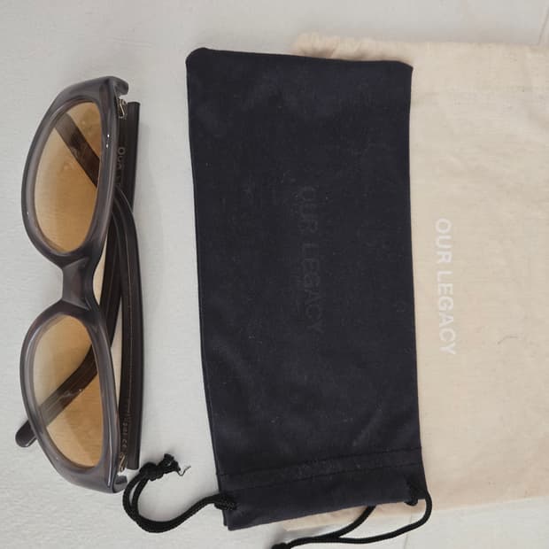 아워레가시 옐로우 선글라스