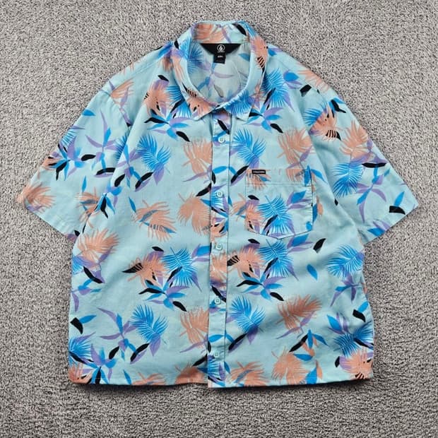 VOLCOM 하와이안 반팔 셔츠 크롭커스텀 ( L ) / 12611