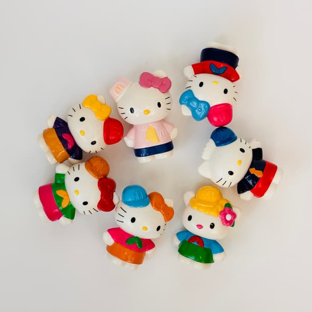 해피밀 | 맥토이 | 헬로키티