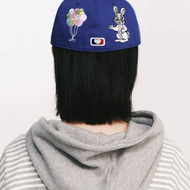 더뮤지엄비지터 모자