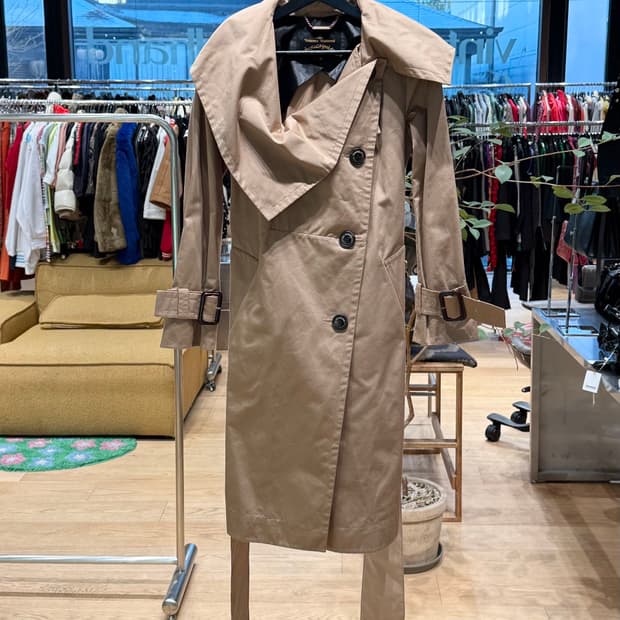 비비안 웨스트우드 브라운 벨티드 트렌치 코트 