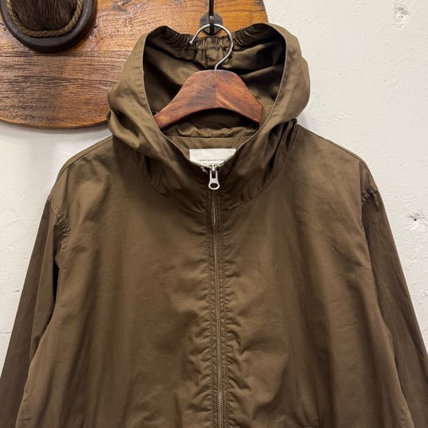 M) Urban Research Doors Hooded 2-Way Zip